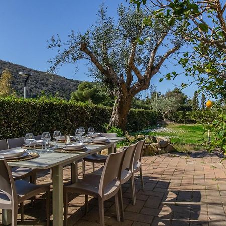 Villa Acquasalata Nisporto Bagian luar foto