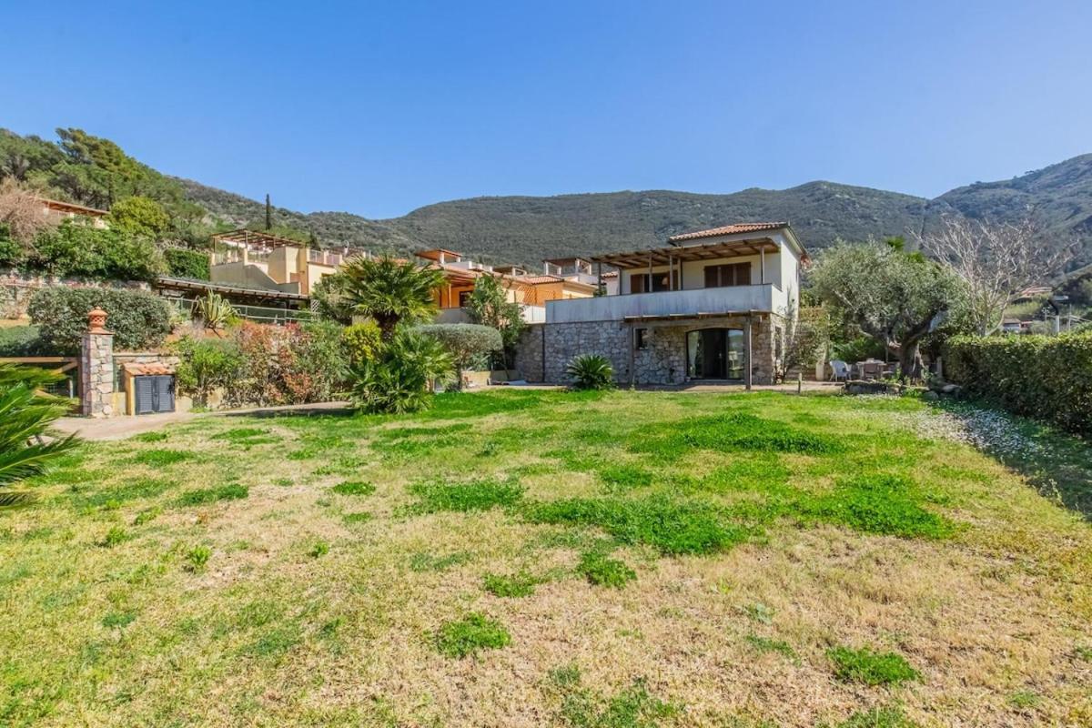 Villa Acquasalata Nisporto Bagian luar foto