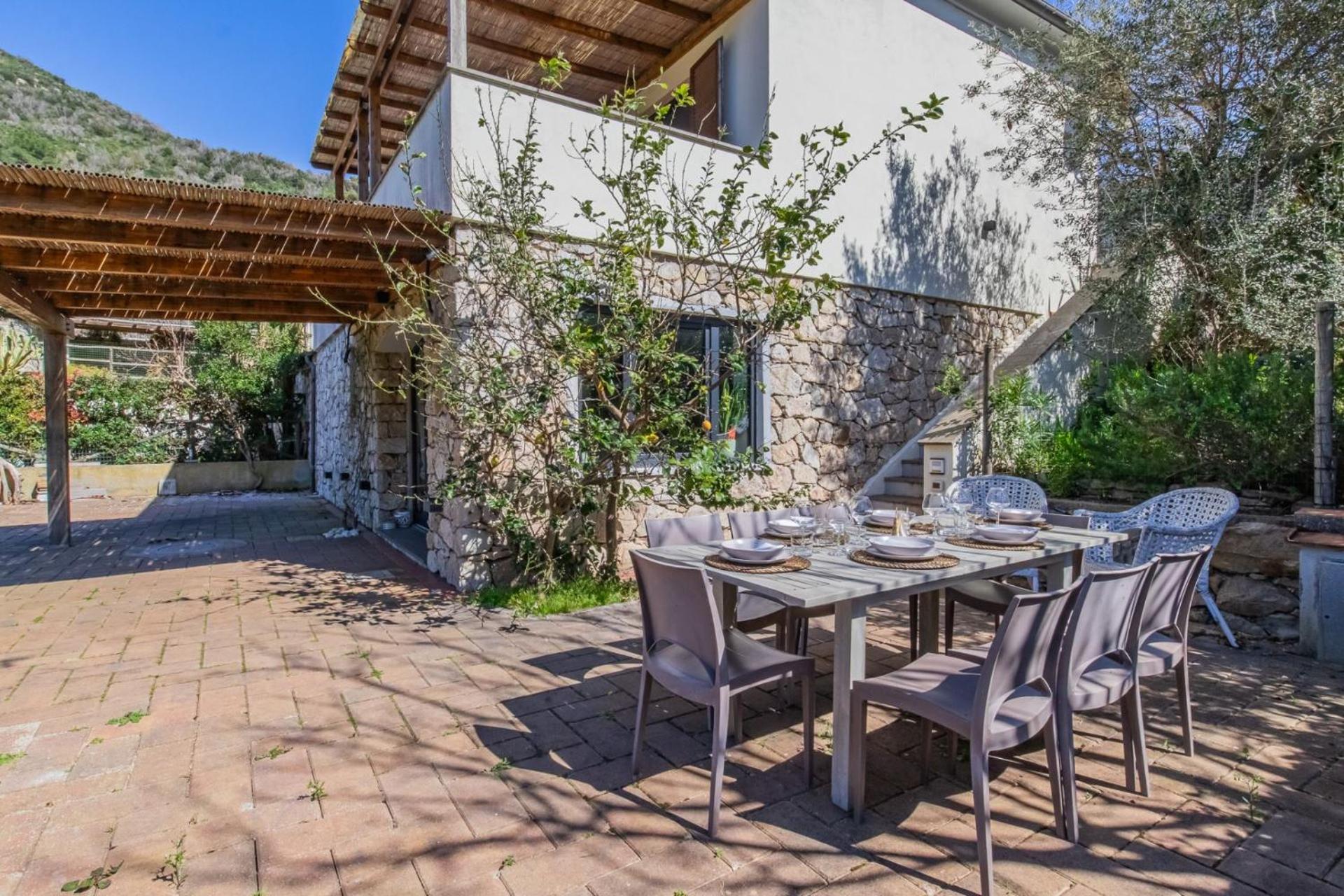 Villa Acquasalata Nisporto Bagian luar foto