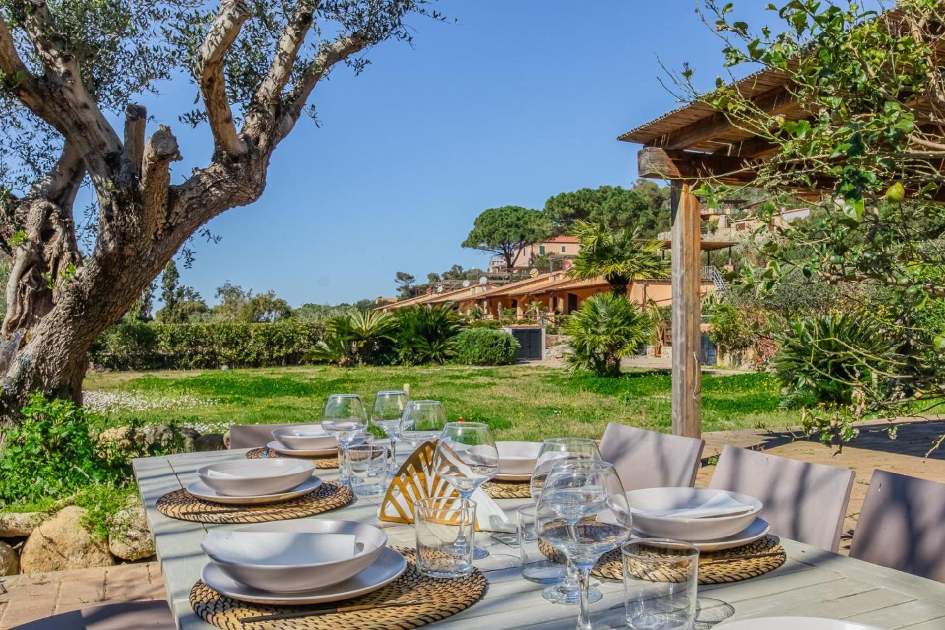 Villa Acquasalata Nisporto Bagian luar foto