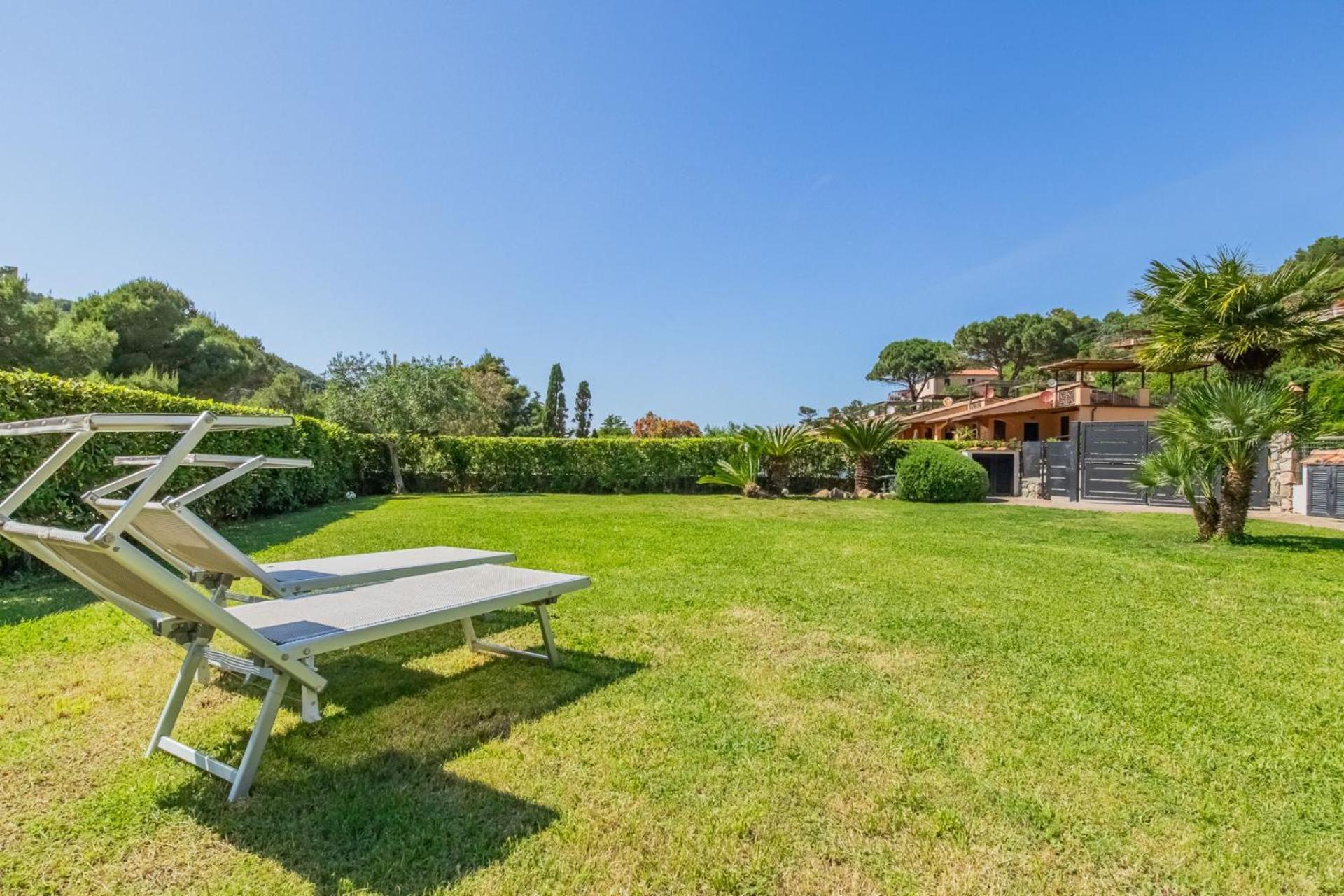 Villa Acquasalata Nisporto Bagian luar foto